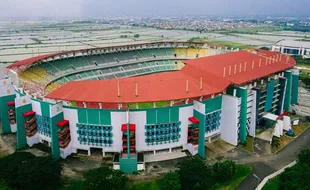 Ternyata Rumput Stadion GBT Surabaya Tidak Berstandar FIFA