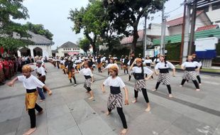 Meriahkan Blangkon Festival 2022, 84 Pelajar SMP Solo Menari Kolosal