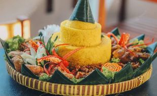 Tumpeng Tak Boleh Dimakan Sendirian