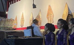 Pentas Wayang HUT Solopos di ISI Solo, Ki Anom Suroto Obati Kerinduan Penonton