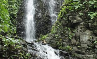 Air Terjun Watu Jadah Girimulyo Jatipurno, Wisata Alam Tersembunyi di Wonogiri