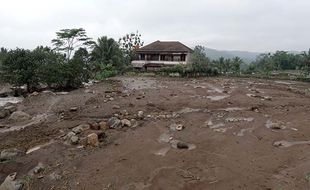 Diterjang Banjir Bandang, Area Persawahan Warga di Banyumas Rusak