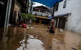 Sungai Ciliwung Meluap, 68 RT di Wilayah Jakarta Terendam Banjir