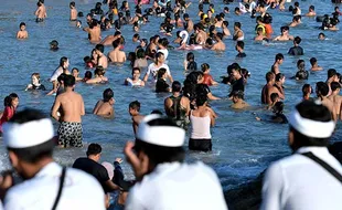 Banyu Pinaruh, Ritual Penyucian Diri Umat Hindu Bali Usai Perayaan Saraswati