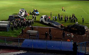 Tragedi Kanjuruhan, Kompolnas: Tidak Ada Perintah Kunci Pintu Stadion