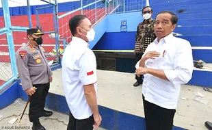 Kunjungi Malang, Jokowi Tinjau Stadion dan Jenguk Korban Tragedi Kanjuruhan