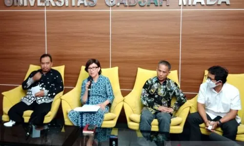 Akui Format Tulisan Berbeda, Rektor UGM Tegaskan Ijazah Jokowi Asli