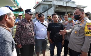 Pilkades di Krajanbogo Demak Ricuh, 2 Kelompok Pendukung Cakades Saling Dorong