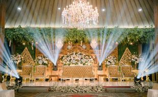 Rasakan Sensasi Royal Wedding Adat Jawa di Gedung Peninggalan Pangeran Solo