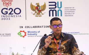 PLN akan Kerjakan PLTS Terapung di Singkarak & Saguling Demi Transisi Energi