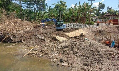 Rusak, Jembatan Sasak Penghubung 2 Desa di Ngemplak Boyolali Segera Dibangun