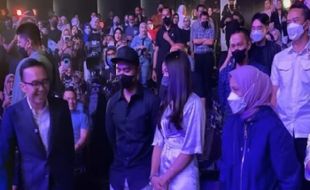 Kaesang dan Erina Gudono Nonton Konser Ari Lasso