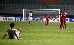 Waduh! Pelatih Timnas U-17 UEA Sindir Kualitas Rumput Stadion Pakansari Bogor