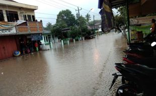 Hujan Deras Berjam-Jam Picu Banjir di Pracimantoro Wonogiri