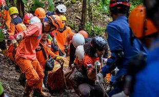 Tim SAR Lanjutkan Pencarian 14 Korban Gempa Cianjur, BNPB: 318 Orang Meninggal