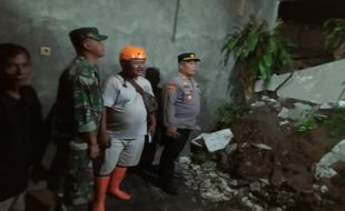 Tanah Longsor Landa Desa Pare Wonogiri, Dinding Rumah Jebol dan 2 Orang Terluka