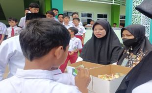 Peduli Cianjur, 827 Siswa MIN 9 Sragen Sisihkan Uang Saku