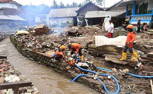 Lokasi Sulit Dilalui Alat Berat, Begini Penanganan Pasca Banjir di Banyuwangi