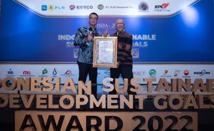 Wujudkan Pembangunan Berkelanjutan, PLN Jateng-DIY Raih Platinum Award ISDA 2022