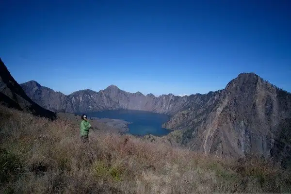 Menhut Respons Usulan Bangun Pagar di Gunung Rinjani