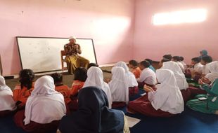 Siswa SDN Sugihan 3 Semarang Gelar Doa Bersama untuk Korban Gempa Cianjur