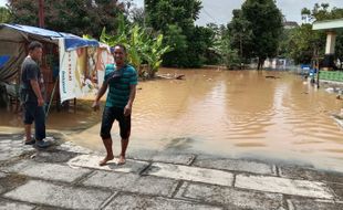 Cegah Luapan Air Bengawan Solo, Warga Ngringo Karanganyar Minta Tanggul