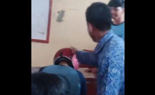 Video Detik-detik Kepala Siswa SMP Ditendang hingga Pingsan