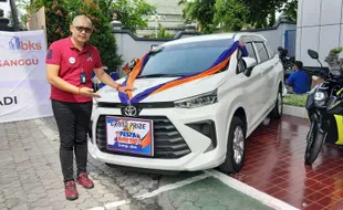 Wah! Nasabah Selokaton Bawa Pulang Hadiah Mobil Avanza dari Simpedes BRI Solo