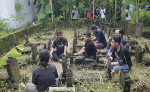 Komunitas Kandang Kebo Blusukan Cari Situs Hilang hingga Dikira Maling Ayam