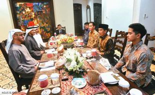 Makan Bersama di Kediaman Jokowi, Presiden Uni Emirat Arab Disuguhi Sup Buntut