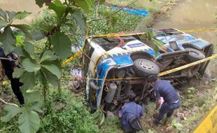 Kisah Penumpang Lolos dari Maut saat Minibus Terguling di Nguntoronadi Wonogiri