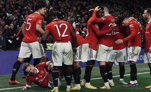 Manchester United 4-2 Aston Villa: Revans Sempurna Setan Merah