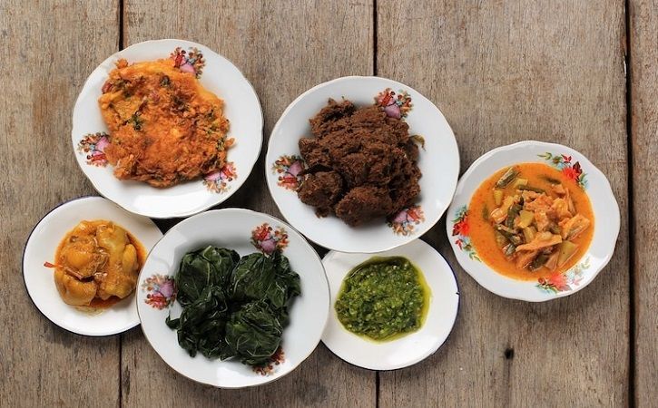 Belajar Filosofi Kehidupan dari Sepiring Nasi Padang