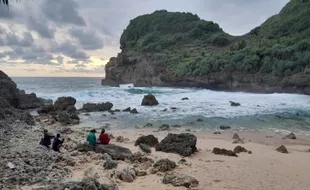 Diguyur Rp10 M, Pantai Selatan Wonogiri Dinilai Tetap Sulit Saingi Gunungkidul