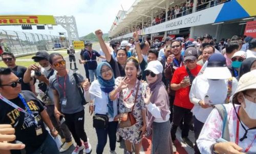 Datang ke World Superbike 2022, Mbak Rara: Saya Tidak Menjadi Pawang Hujan