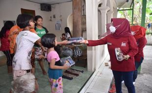 Cek Banjir Grogol, Bupati Sukoharjo Salurkan Logistik ke Warga yang Mengungsi