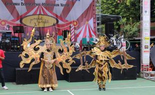 Keren! Demi Gelar Pensi, OSIS SMAN 7 Solo sampai Jualan di Car Free Day