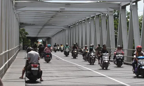 Resmi Dibuka, Pengguna Jalan Langsung Serbu Jembatan Mojo Solo