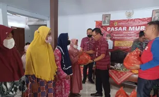 Paket Sembako Rp150.000 Dijual hanya Rp10.000 di Pasar Murah Sragen