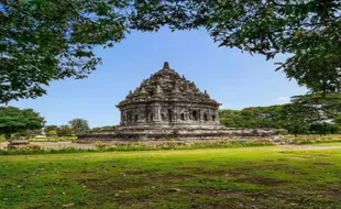 Menengok Pesona Bangunan Tinggi dan Ramping di Candi Bubrah Prambanan Klaten