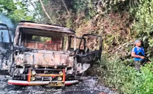 KKB Serang Rombongan Polisi di Yapen Papua, Seorang Warga Meninggal Tertembak