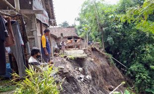 Kasihan, Setiap Hujan Deras 3 Keluarga di Sragen Ini Ngungsi ke Rumah Kebayan