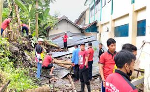 Pagar Sepanjang 25 Meter di SMAN 1 Polanharjo Klaten Roboh, Kerugian Rp50 Juta