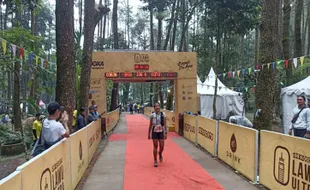 Pelari Putri Bandung Juara I Jarak 50 Km di Siksorogo Lawu Ultra Karanganyar