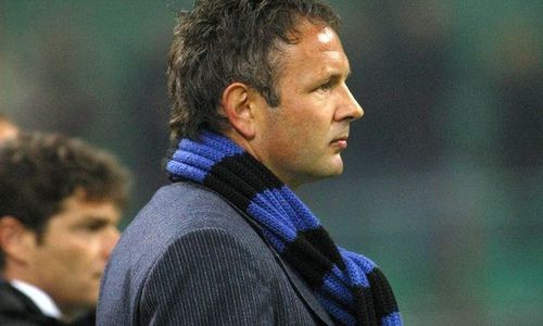 Profil Sinisa Mihajlovic: Bek Tangguh Asal Serbia, Meninggal Dunia di Italia