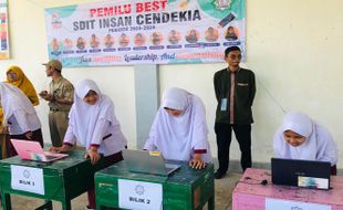 SDIT Insan Cendekia Boyolali Gelar Pilpres BEST dengan E-Voting