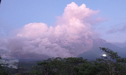 Gunung Semeru Erupsi di Tanggal yang Sama Tahun Lalu 4 Desember 2021