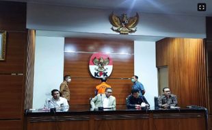 Breaking News! KPK Tahan Hakim Agung Gazalba Saleh