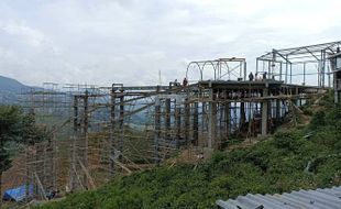 Kemuning Sky Hills Karanganyar, Jembatan Kaca Terpanjang di Jateng Dibuka Besok