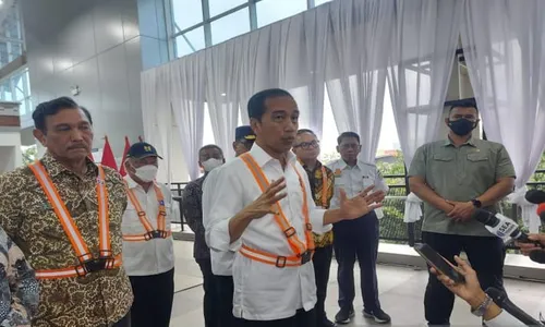 Presiden Jokowi Resmikan Revitalisasi Manggarai, Stasiun Tersibuk di Indonesia